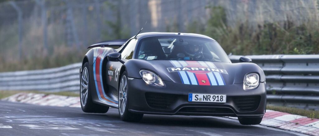 Kampen om vilken av superbilarna i högsta divisionen som är snabbast går snart vidare. Arbetet med att göra Ringen säkrare påbörjas i november och sju av de 16 punkterna som ska förbättras färdigställs tidigt 2016, innan tävlingssäsongen sätter igång.