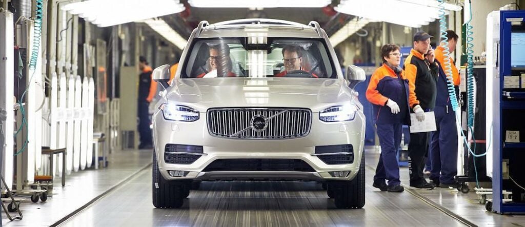 Volvo behöver frigöra alla tillgängliga resurser för att hinna med att bygga tillräckligt många XC90. Ett trevligt bekymmer.
