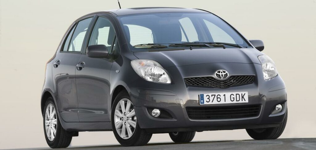 Globalt handlar det om 6,5 miljoner bilar som behöver byta ut strömbrytare. I Sverige är det främst Yaris och Rav4 som berörs.