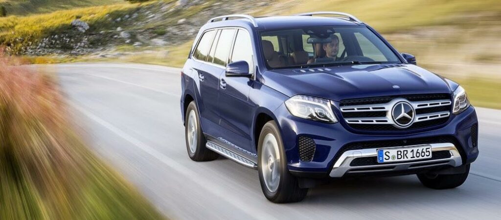 Mercedes GLS är ett nytt modellnamn men själva bilen är en ansiktslyft GL.