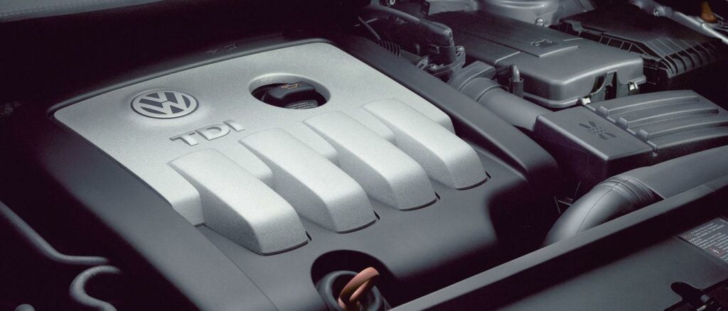 Volvo 240's motorrum (AI text)