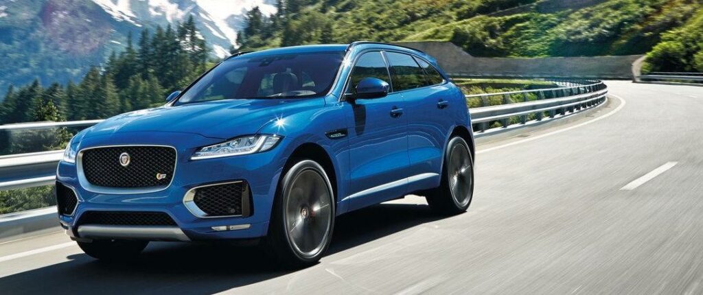Förutom suven F-Pace kommer en helt ny Jaguarmodell med eldrift.