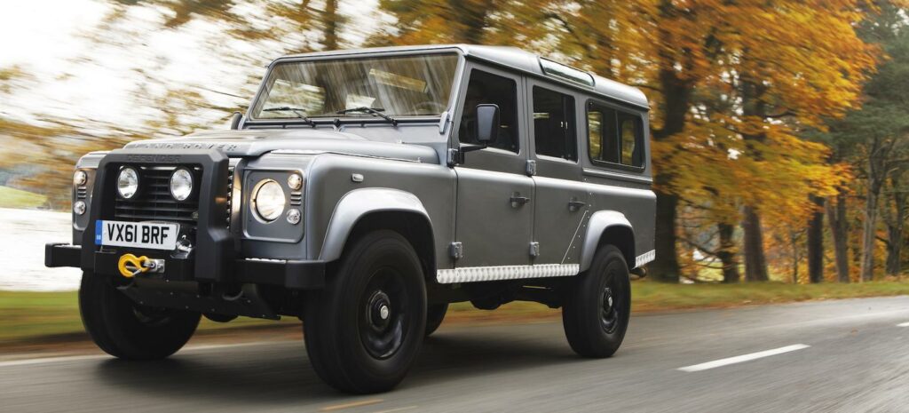 Vill du ha vinsch, reservhjul på bakluckan och synliga popnitar finns snart inte mycket att välja på.