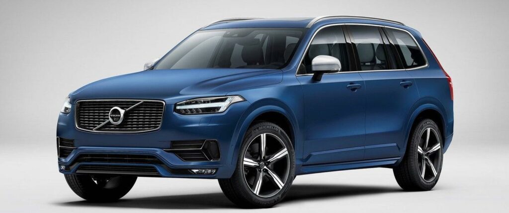 Volvo XC90-terrängbilen visas i blå färg. (AI text)