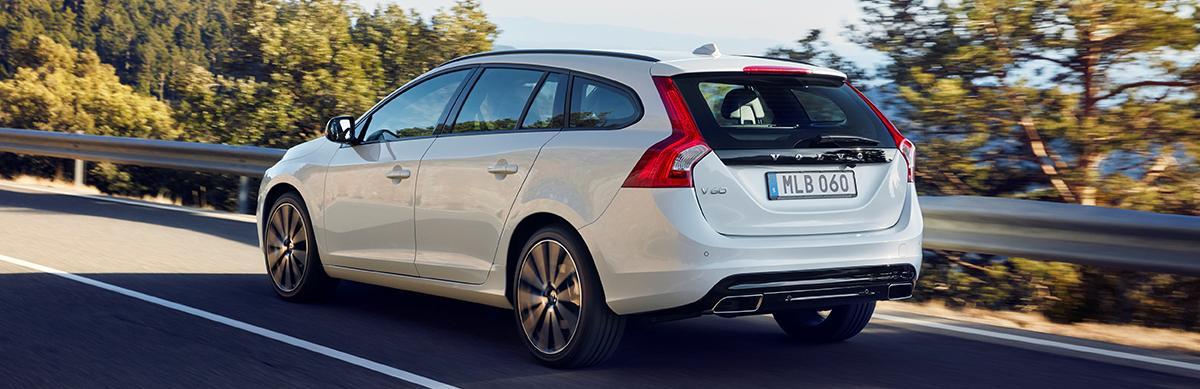 Volvo S60 och V60 Dynamic Edition får flera nya designelement.