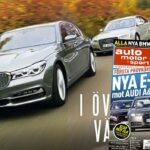 En tidningsteckning med en bil som kör nedför en väg. (AI text)