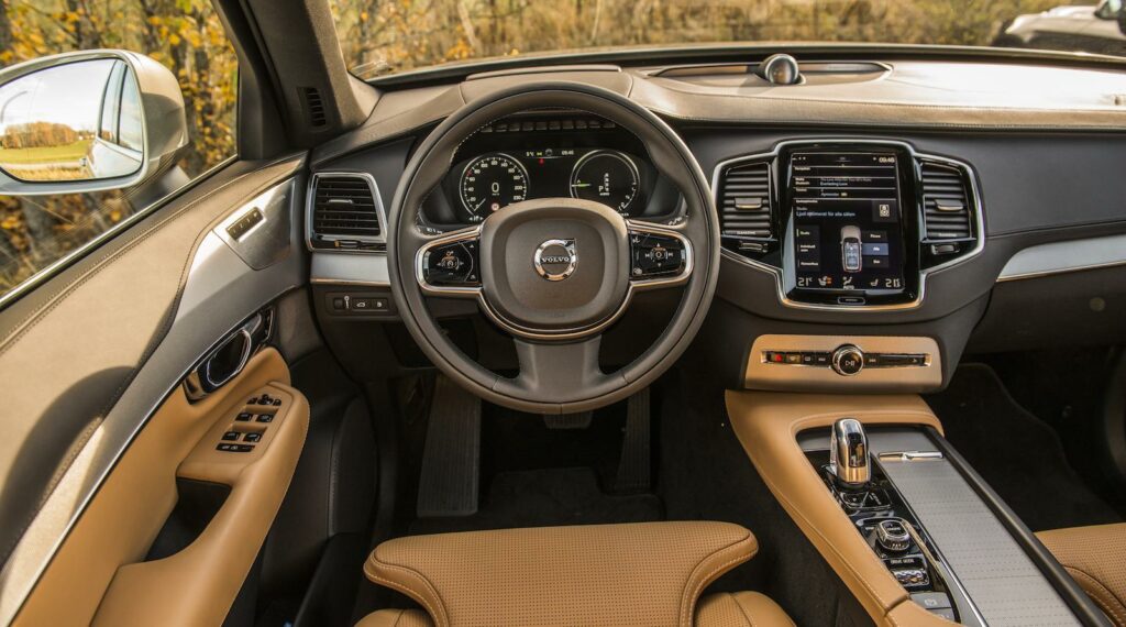 Volvo XC90:s inre utseende (AI text)