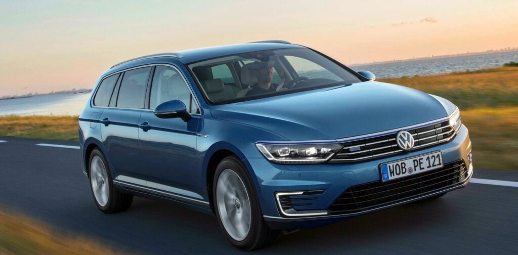 Var fjärde laddhybrid som registrerats är en Volkswagen Passat GTE.