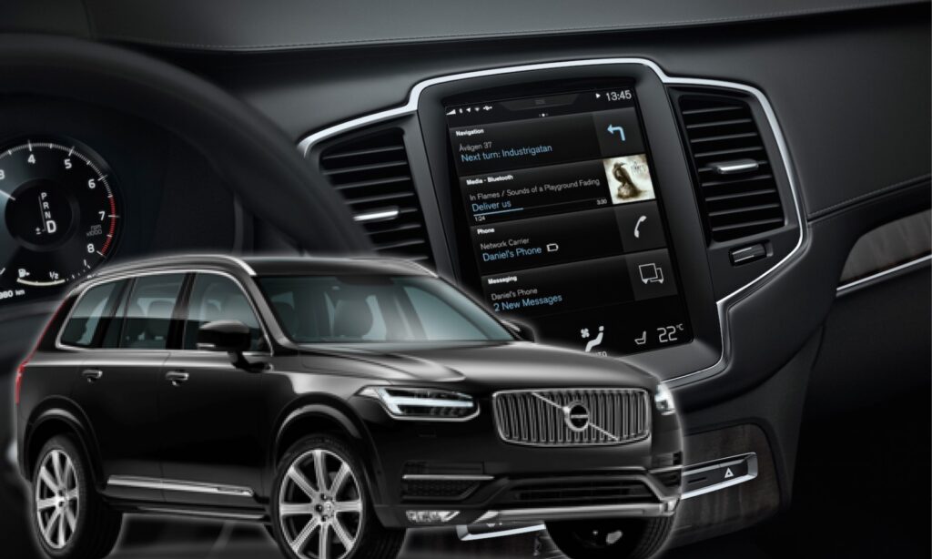 Volvo XC90-terrängbilen visas i bilens inredning. (AI text)