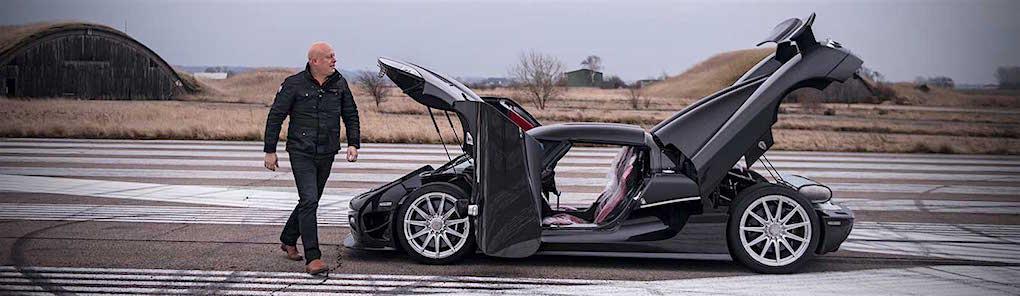 Trots att Christian von Koenigsegg ”bara” driver ett litet företag med strax över 100 anställda ligger man ändå i framkant av den tekniska utvecklingen.