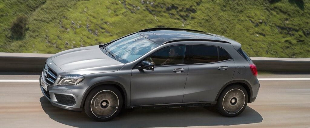 Mercedes GLA kan bli en av modellerna som kommer med eldrift.