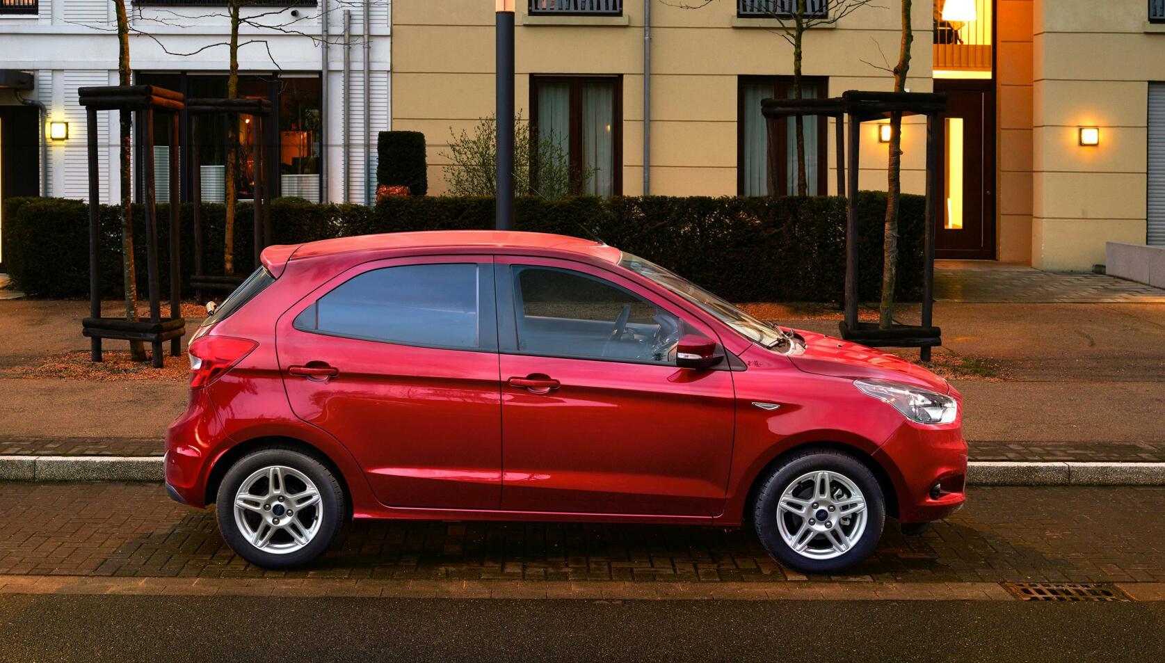Ford Ka+ blir nästan lika lång som Ford Fiesta, men högre takhöjd. FOTO: Ford
