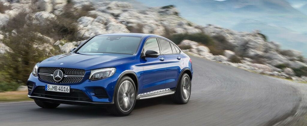 Mercedes ska lansera en ny suv med eldrift och den visas upp i konceptform på Parissalongen i höst. Bilden visar Mercedes GLC Coupé.