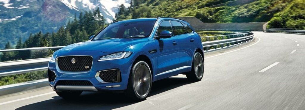 Jaguar F-Pace får snart flera nya suv-syskon: en dieselhybrid och en med eldrift.