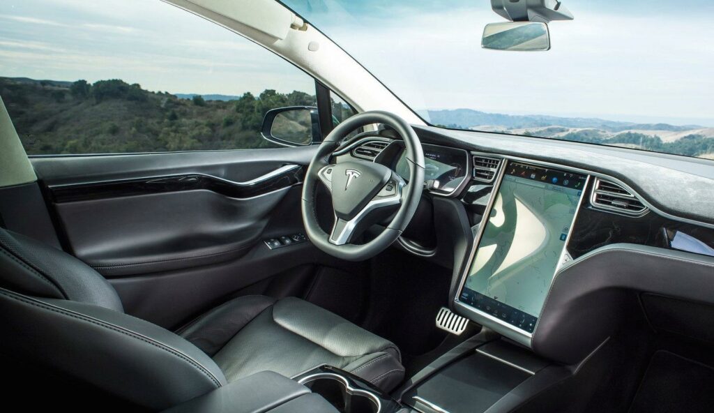 Inredningen i en Tesla Model X (AI text)