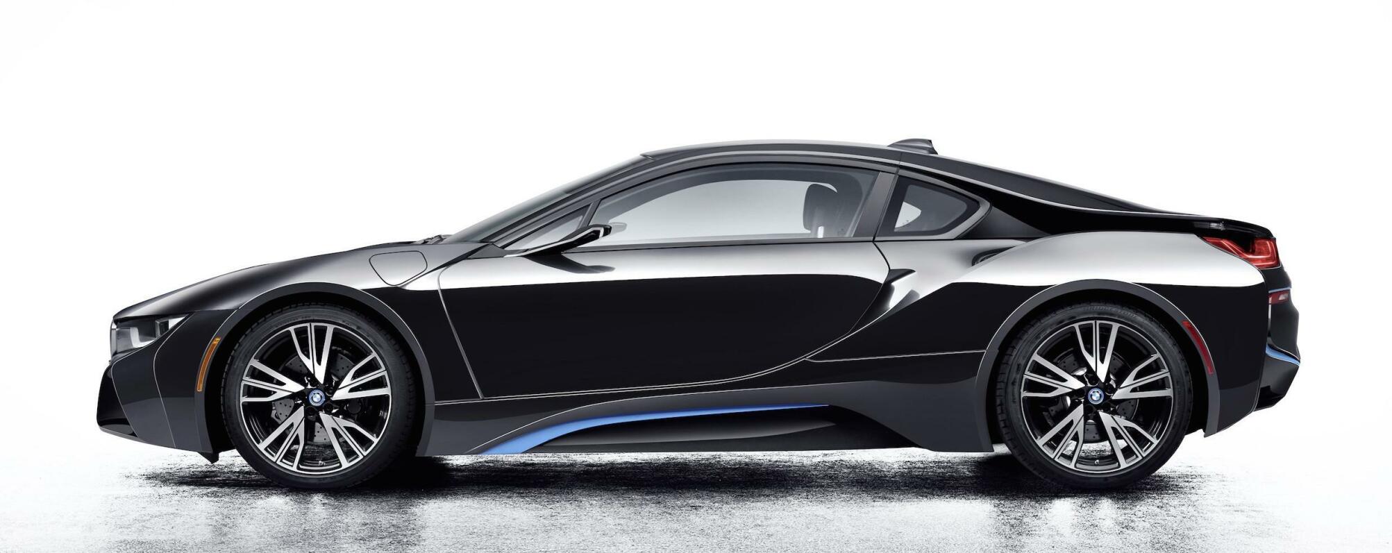 BMW I8-konceptbilen i svart och vitt bild (AI text)