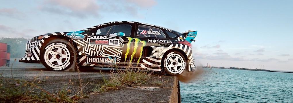 Japp, det vara nära ögat här också. Ken Block kör vilt men det är ändå med precision.