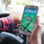 Användaren måste själv godkänna att han inte kör när Pokémon Go används i bil... FOTO: Stellalevi/iStockPhoto