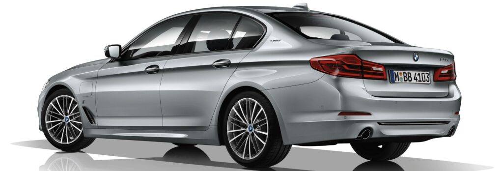 BMW X5 xDrive (AI text)