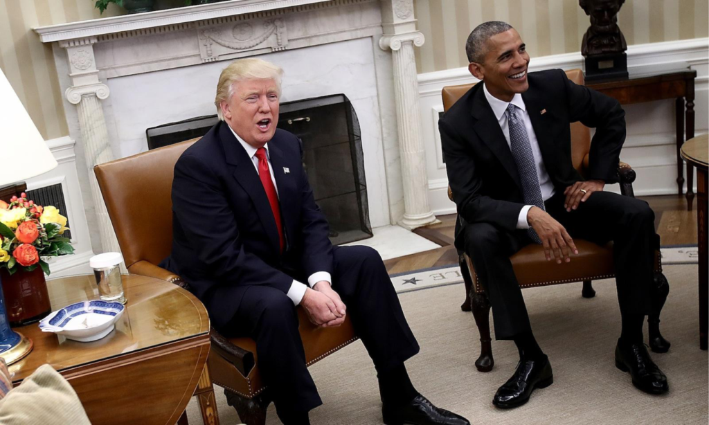 en grupp personer sittande i ett rum (AI text)