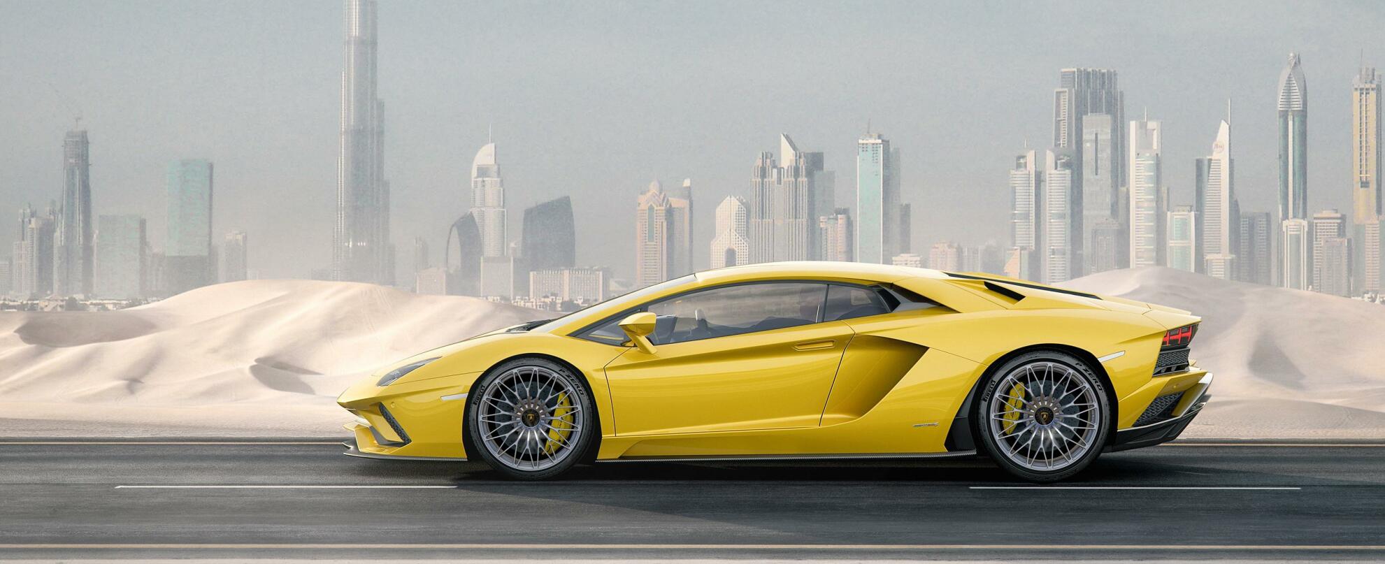 En vassare front ska ge mer marktryck och bättre kylning i nya Aventador S. FOTO: Lamborghini.