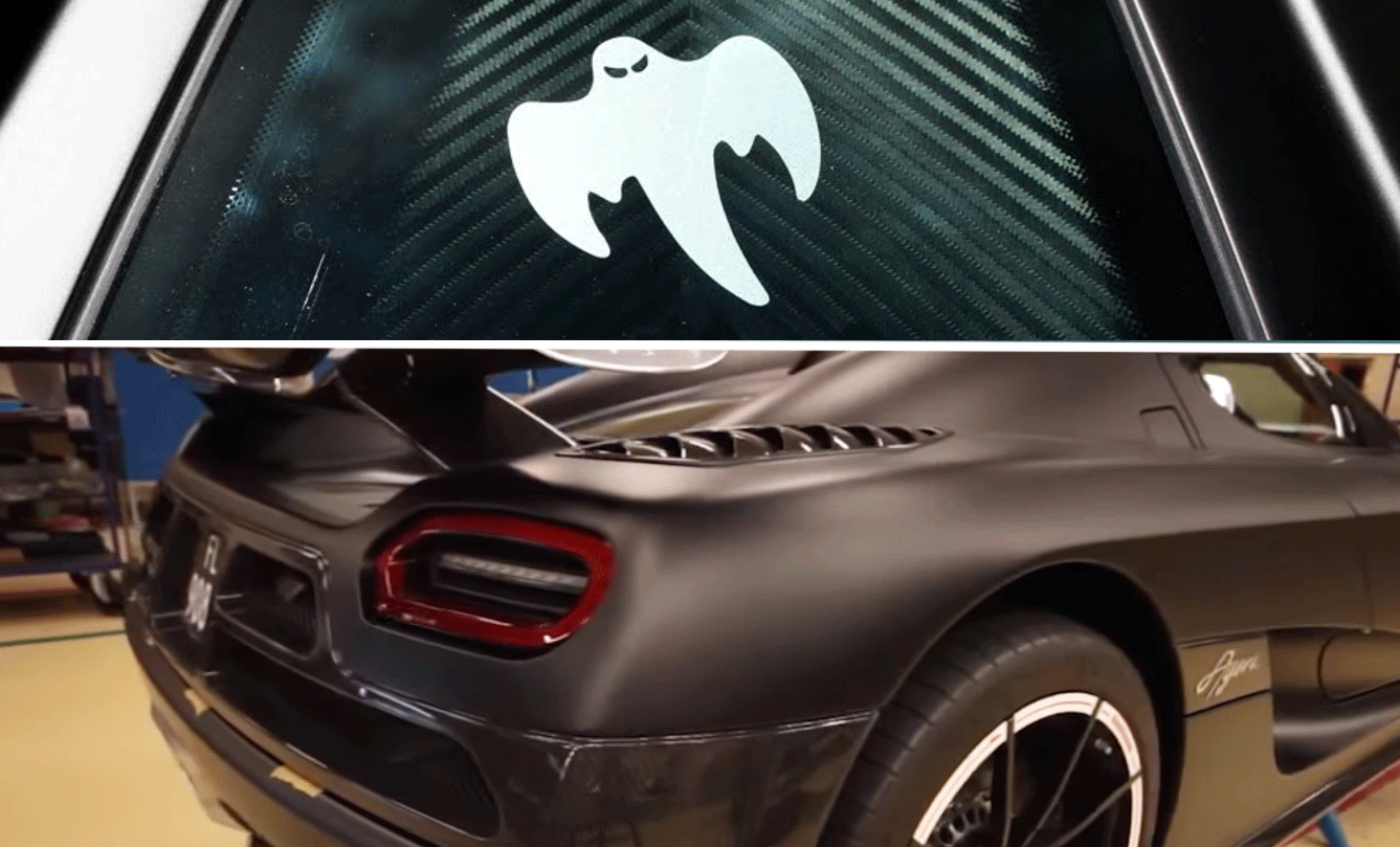 En svart bil med en spökfigur på sidan. (AI text)