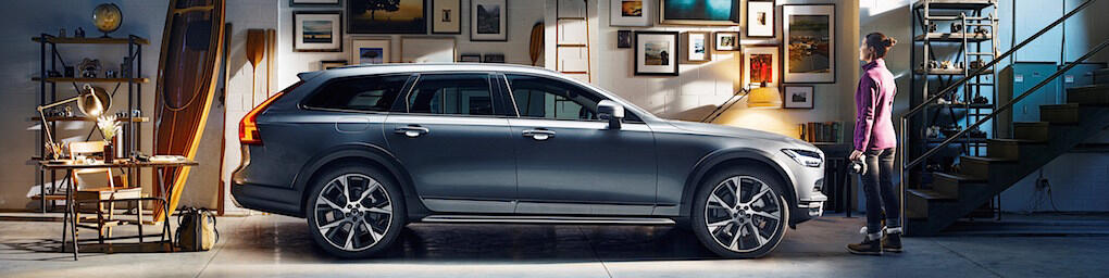 Nya skogsmullen Volvo V90 Cross Country är på väg ut till handlarna och hela modellårets produktion är redan slutsåld.