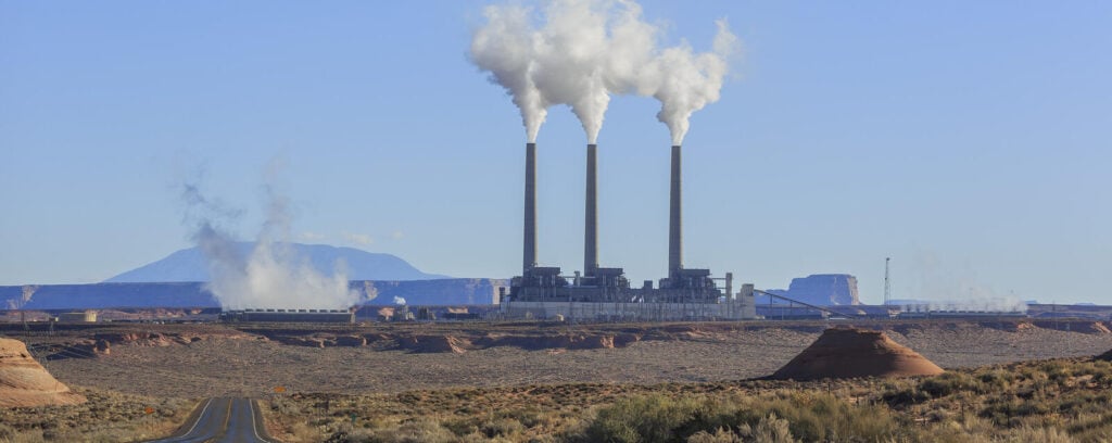 Kolkraftverket i Arizona ligger trea på listan över anläggningar som släpper ut mest koldioxid i USA. Foto: Bigstockphoto