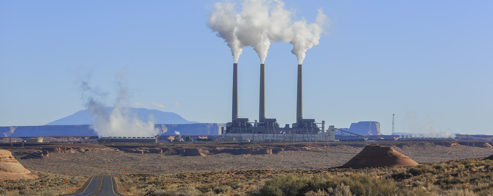 Kolkraftverket i Arizona ligger trea på listan över anläggningar som släpper ut mest koldioxid i USA. Foto: Bigstockphoto