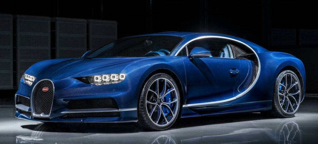 Bugatti Chiron är en blå bil. (AI text)