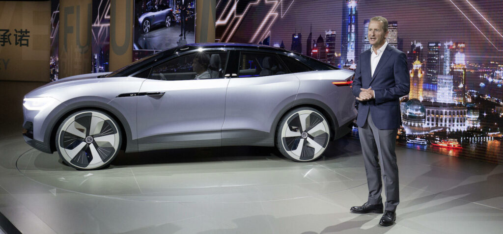 Herbert Diess ägnade en del av den senaste presskonferensen i Wolfsburg åt Tesla.