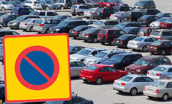 En parkeringsplats med en skylt som säger "Ingen parkering" (AI text)