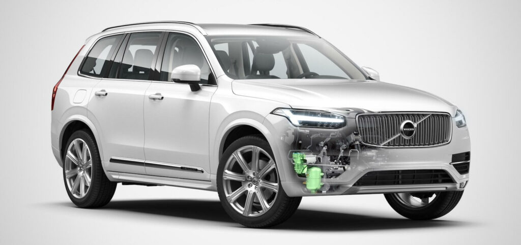 Dagens dieselmotorer ingår i den så kallade VEA-familjen och utvecklades av Volvo. Den starkaste D5-modellen har ett system som kallas PowerPulse som ska ge snabbare gasrespons.