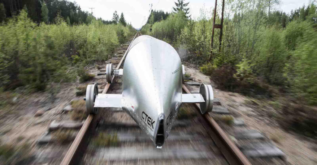 en bil körer längs en bana (AI text)