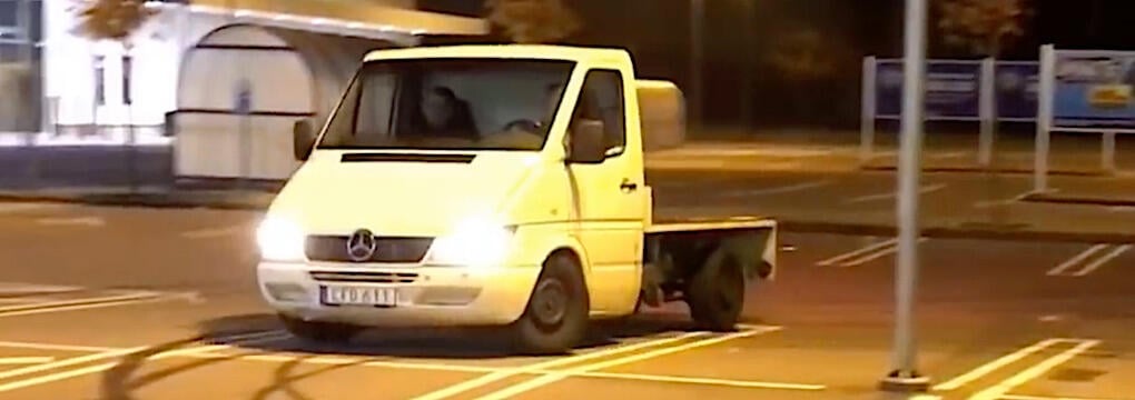 Titta på filmen och lyssna på motorljudet, är detta en femcylindrig diesel?