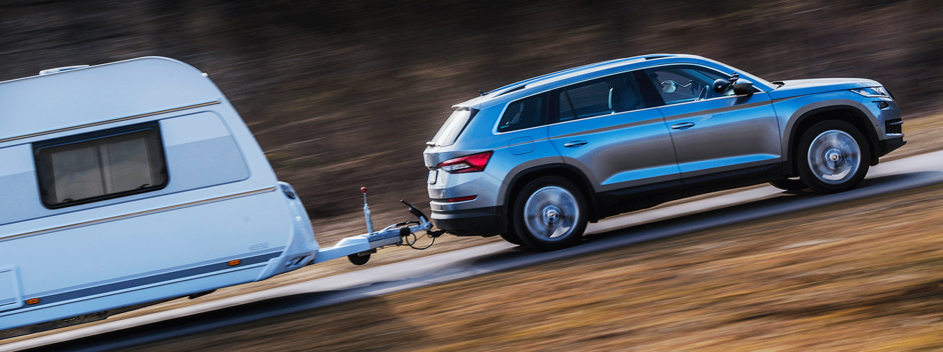 Skoda Kodiaq drar 2,5 ton. Med sjusits, som bilen på bilden, drar den ”bara” 2.0 ton. Foto: Peter Gunnars