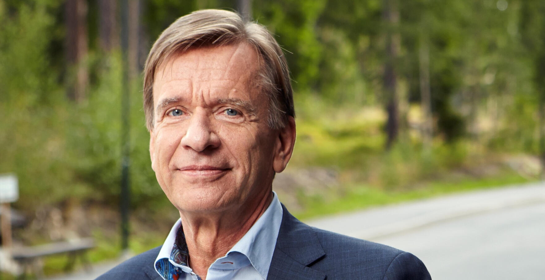 De nya elbilarna från Volvo lär inte bli astonomiskt dyra, om vi får tro Volvochefen Håkan Samuelsson.
