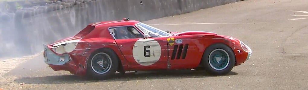 Högersidan blev totalt förstörd när Ferrarin gled in i däcktraven. Se filmen nedan.