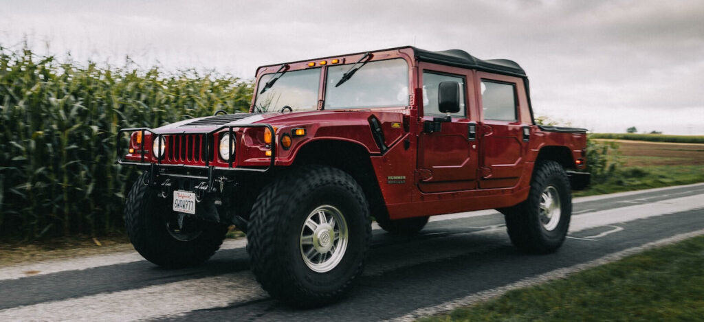 Mullrande förbränningsmotor? Inte nu längre! Företaget Kreisels Hummer glider fram på eldrift.