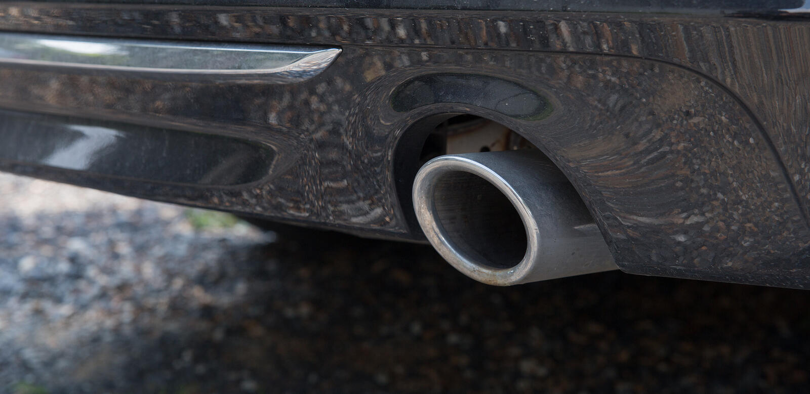 Bilar med avgasrör förbjuds i den innersta miljözonen, enligt Transportstyrelsens förslag. Foto: Bigstockphoto