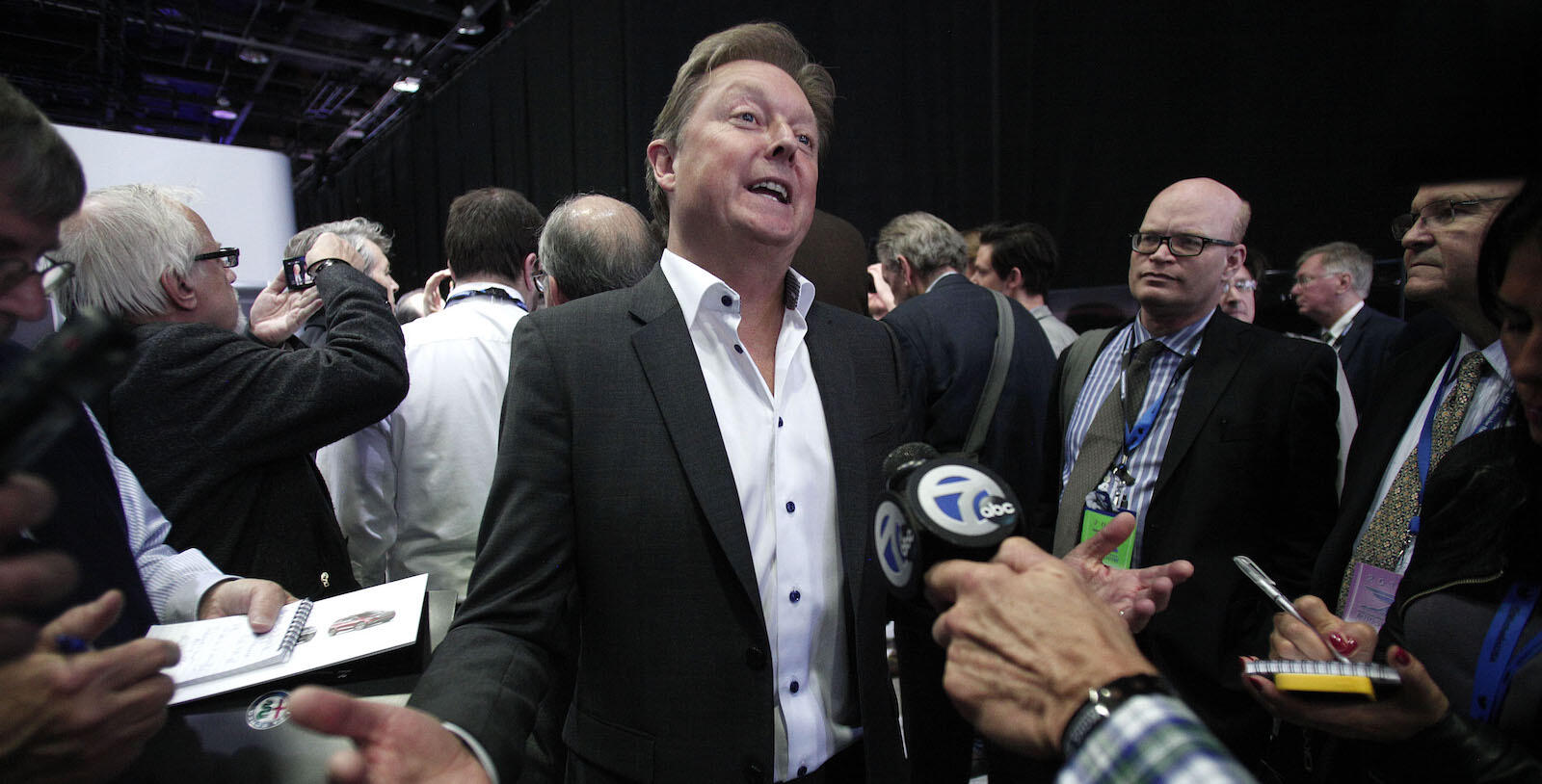Henrik Fisker har stora planer för framtidens batteriteknik. Om några år hoppas han kunna bygga elbilar med solid state-teknik som ska ge längre räckvidd och kortare laddtid. Foto: Getty Images