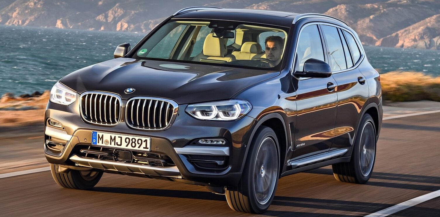 Vanliga sedan- och kombimodeller som Volkswagen Passat och Ford Mondeo tappar försäljning till suvar som Volkswagen Tiguan och BMW X3.