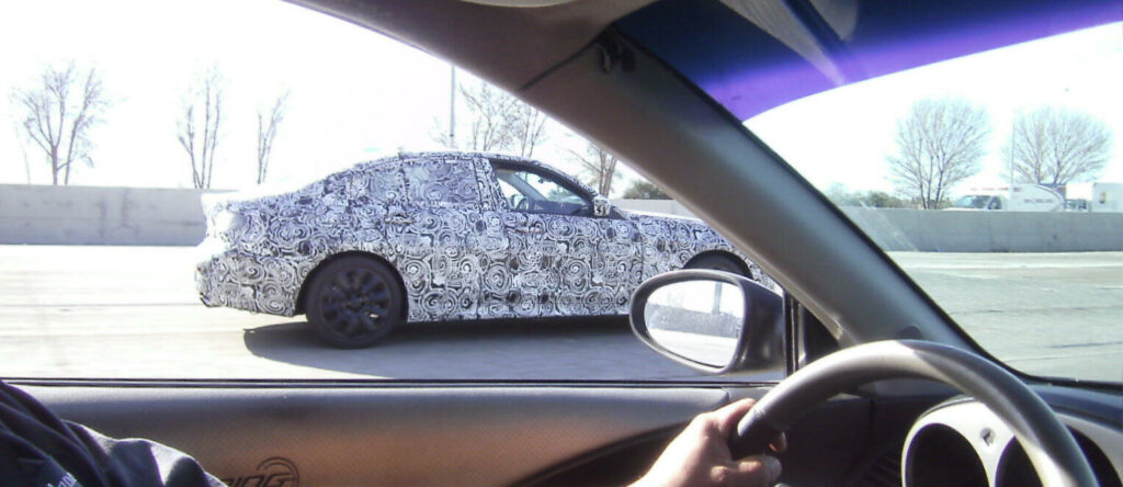 BMW X1 xDrive upptäcktes på BMW:s testbana (AI text)