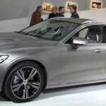 Andra generationen Volvo V60 är förbättrad på alla punkter. Volvos nya storsäljare – vad tror du?