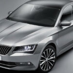 Skoda Superb är en ny bil. (AI text)