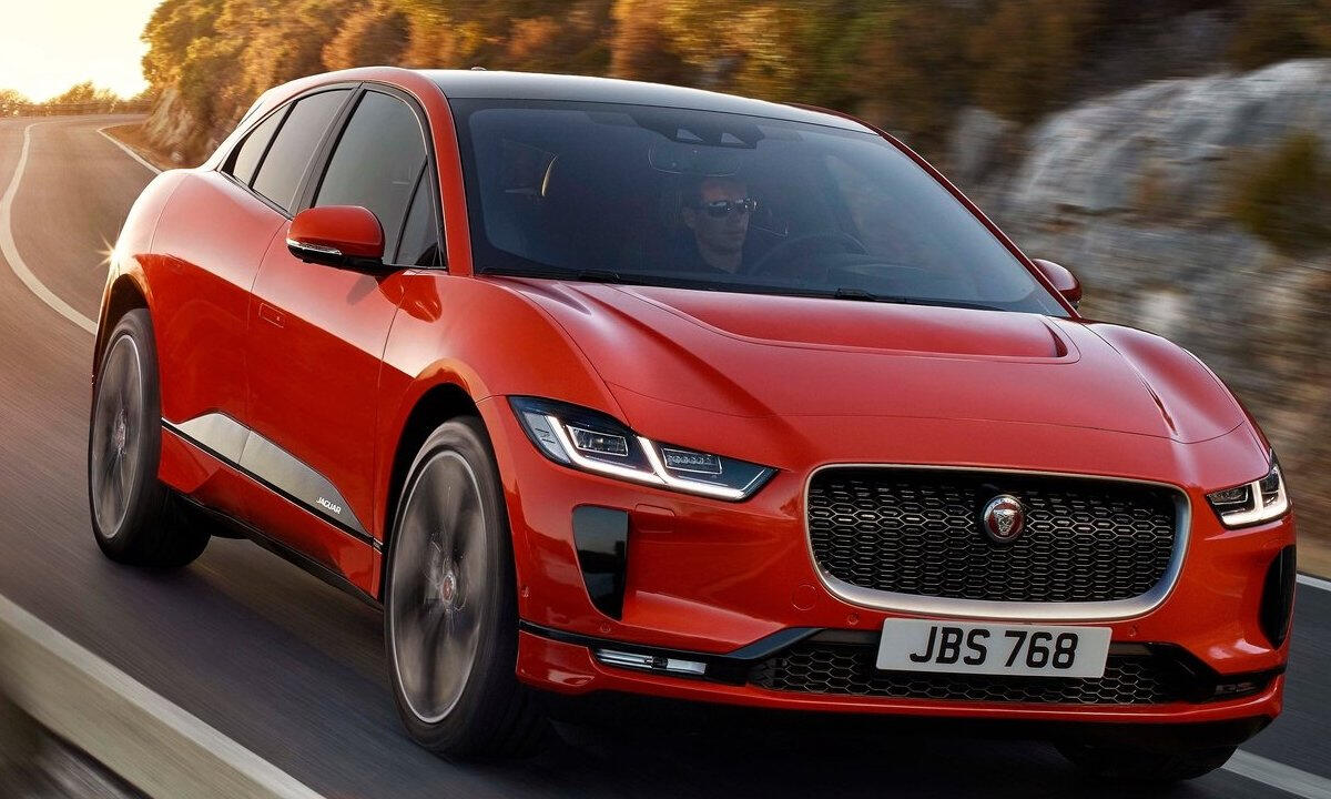 Jaguar I-Pace är en ny hybridbil. (AI text)