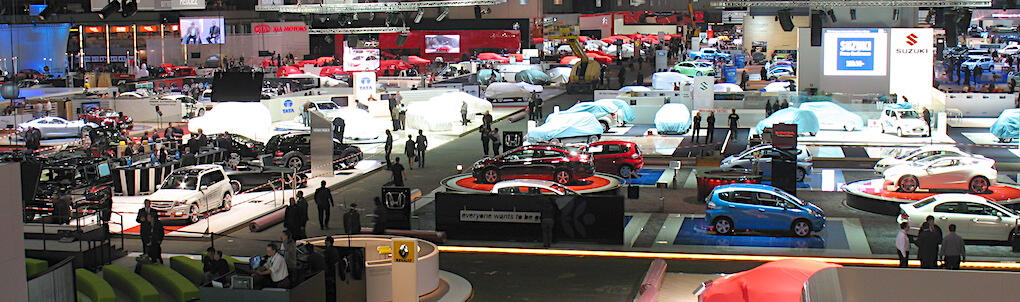 Bilsalongen i Genève är en av de trevligare, med "små" mått och placering strax intill flygplatsen. Men prisnivån i Schweiz är hög…