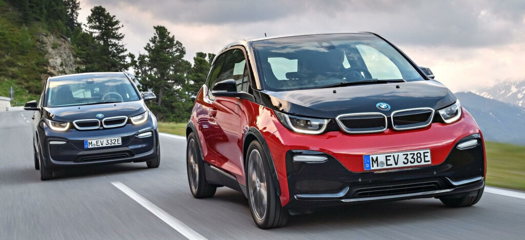 BMW i3 E-drive jämfört med BMW i3 E-drive (AI text)
