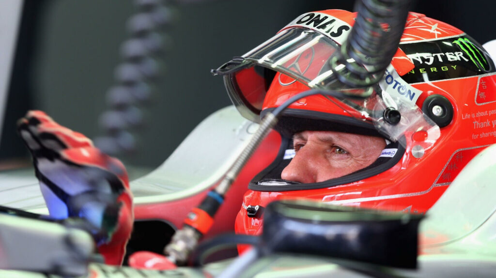 en racer i en racebil (AI text)