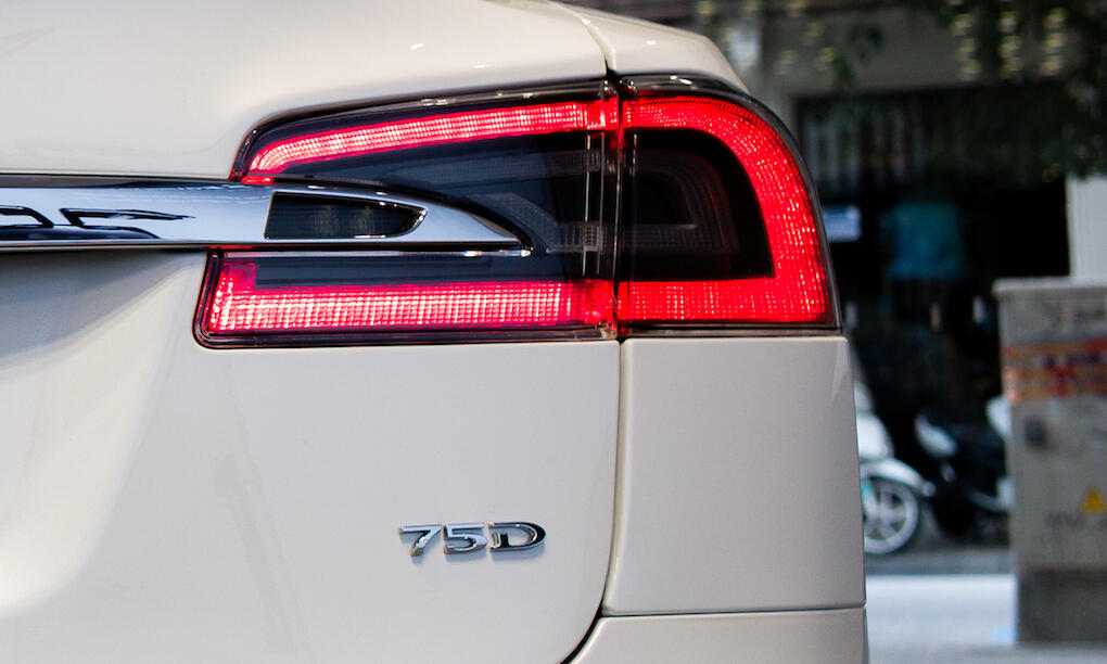 75D försvinner som alternativ för både Model S och Model X nu på måndag.